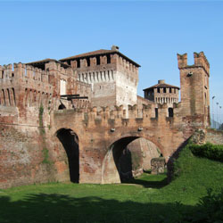 Rocca sforzesca e il borgo di Soncino